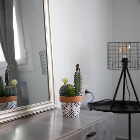 Newly Renovated Cozy Studio Downtown Aten Exteriör bild